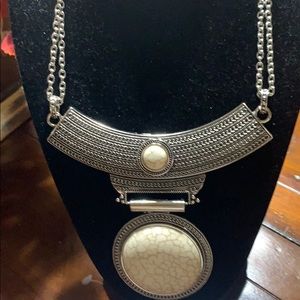 Silver and white gorgeous necklace